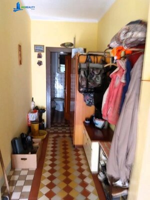 RD blízko centra Brezna - ideálny na chalupu - pozemok 3142 m2 — foto 15