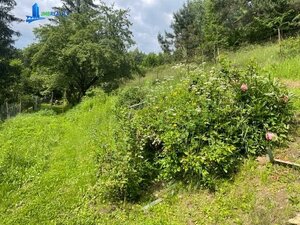 RD blízko centra Brezna - ideálny na chalupu - pozemok 3142 m2 — foto 7