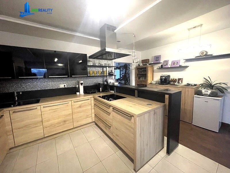 LUXUSNÝ 3-apartmánový dom+garáž+chatka+vináreň v Brezne (novostavby) — foto 16