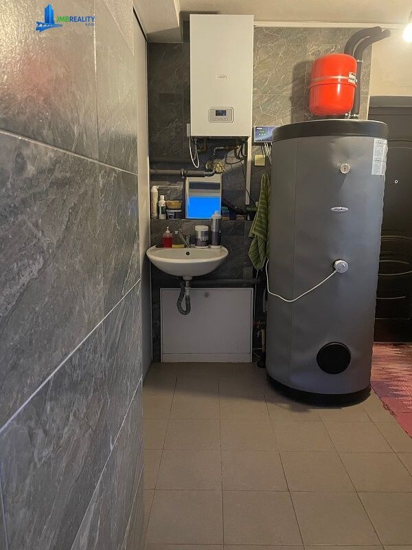 LUXUSNÝ 3-apartmánový dom+garáž+chatka+vináreň v Brezne (novostavby) — foto 40