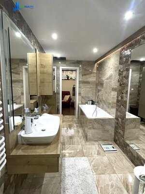LUXUSNÝ 3-apartmánový dom+garáž+chatka+vináreň v Brezne (novostavby) — foto 19