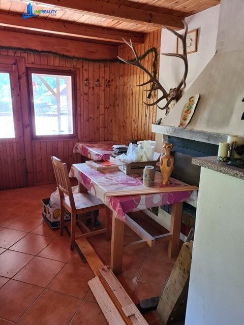 Zaujímavá väčšia nehnuteľnosť na bývanie, podnikanie, prípadne rekreáciu — foto 52