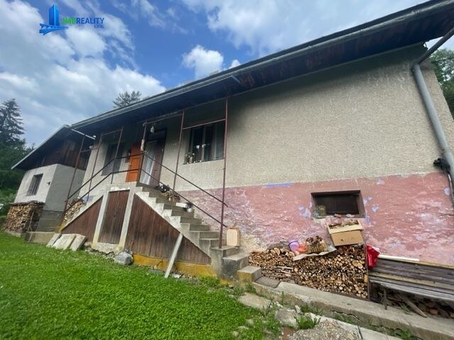 RD blízko centra Brezna - ideálny na chalupu - pozemok 3142 m2 — foto 2