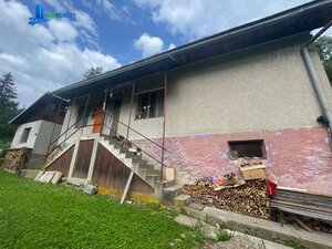 RD blízko centra Brezna - ideálny na chalupu - pozemok 3142 m2 — foto 2