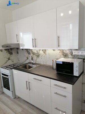 1 izb. byt na Gen. Asmolova, Zvolen — foto 1