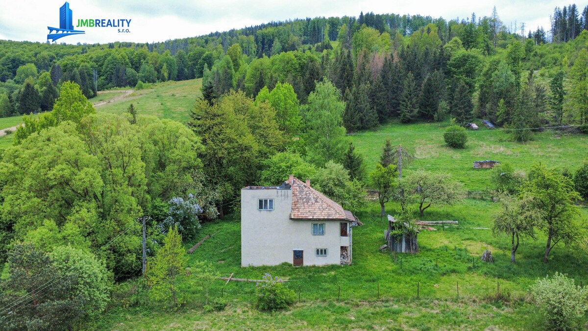 Beňuš-Gašparovo, nádherný pozemok 3251m2 s RD v pôvodnom stave — foto 10