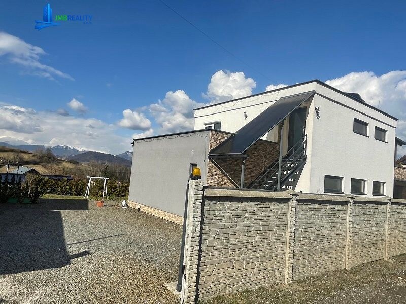 LUXUSNÝ 3-apartmánový dom+garáž+chatka+vináreň v Brezne (novostavby) — foto 6
