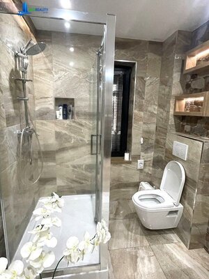 LUXUSNÝ 3-apartmánový dom+garáž+chatka+vináreň v Brezne (novostavby) — foto 18
