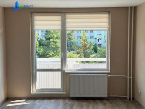 Nádherný, kompletne novozrekonštruovaný 2-izbový byt s balkónom – Zvolen — foto 13