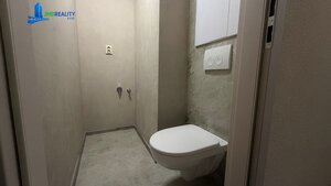 Nádherný, kompletne novozrekonštruovaný 2-izbový byt s balkónom – Zvolen — foto 18