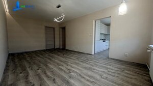 Nádherný, kompletne novozrekonštruovaný 2-izbový byt s balkónom – Zvolen — foto 6