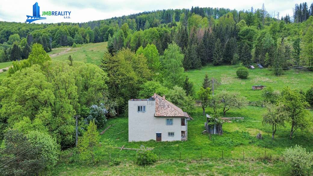 Beňuš-Gašparovo, nádherný pozemok 3251m2 s RD v pôvodnom stave — foto 10