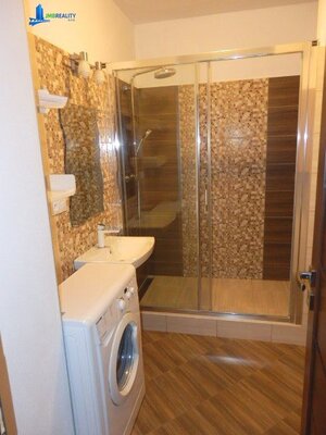 Hľadáte priestranné bývanie s parkovaním v Banskej Bystrici? — foto 7