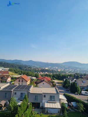 Slnečný 3-izbový byt s panoramatickým výhľadom — foto 25