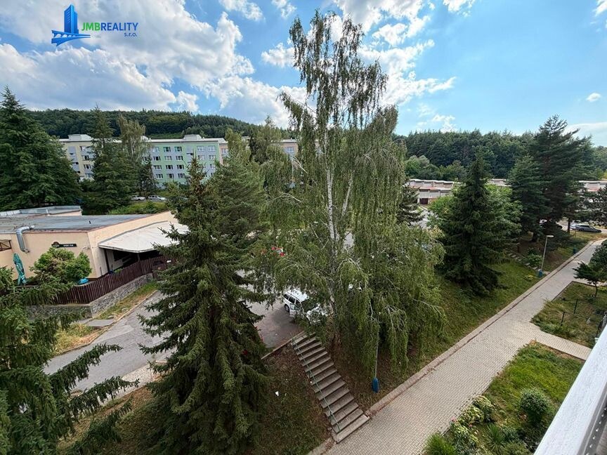 Nádherný, kompletne novozrekonštruovaný 2-izbový byt s balkónom – Zvolen — foto 14