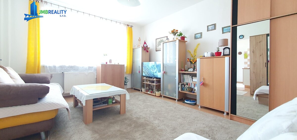 Na predaj priestranný 1-izbový byt po kompletnej rekonštrukcii s loggiou – Banská Bystrica, Sásová — foto 5