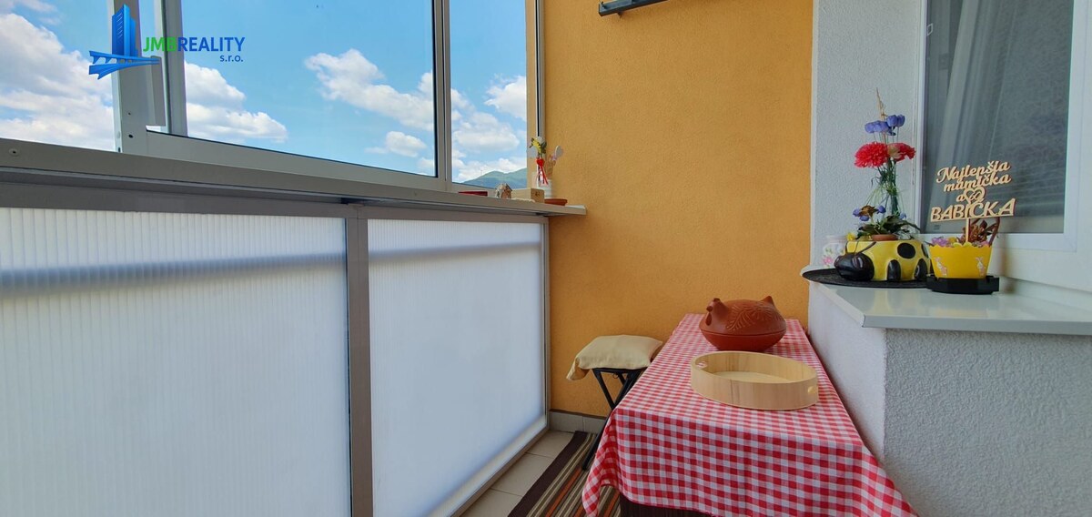 Na predaj priestranný 1-izbový byt po kompletnej rekonštrukcii s loggiou – Banská Bystrica, Sásová — foto 10