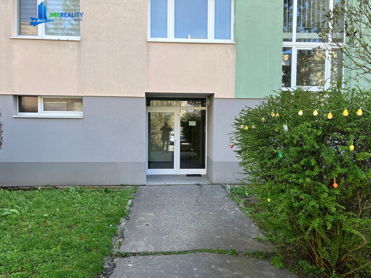 2 izbový byt na Rybárskej ulici v meste Sliač — foto 22