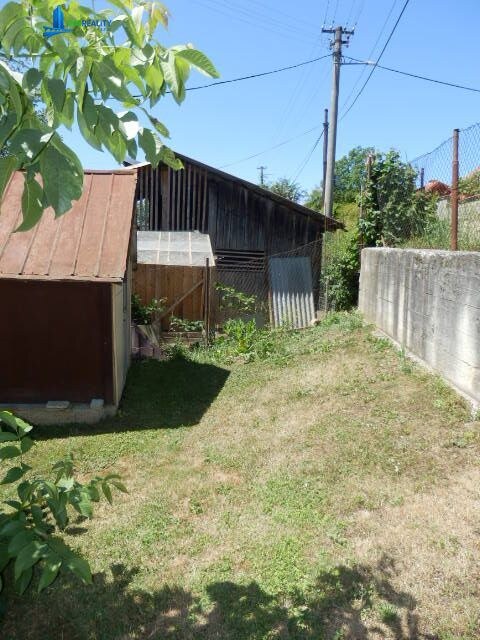 Rodinný dom v obci Poniky na rovinatom pozemku 705 m² — foto 9