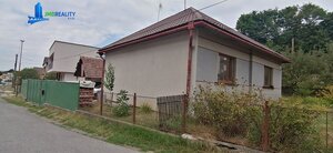 Rodinný dom v obci Poniky na rovinatom pozemku 705 m² — foto 2