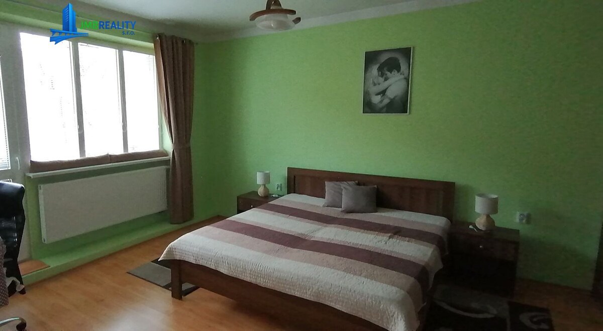 Zrekonštruovaný 3-izbový byt s lodžiou v Brusne — foto 12