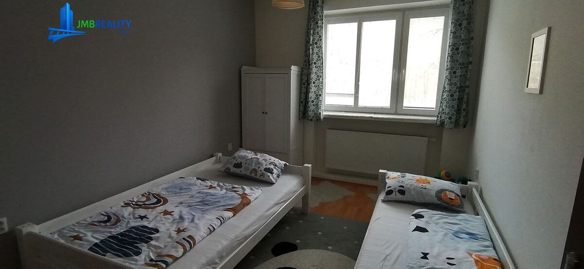 Zrekonštruovaný 3-izbový byt s lodžiou v Brusne — foto 10