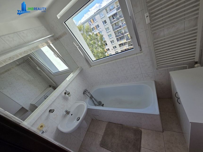 3-izbový byt s balkónom na prenájom – Gerlachovská, Banská Bystrica — foto 10