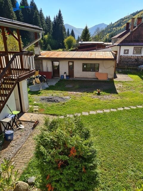 Zaujímavá väčšia nehnuteľnosť na bývanie, podnikanie, prípadne rekreáciu — foto 13