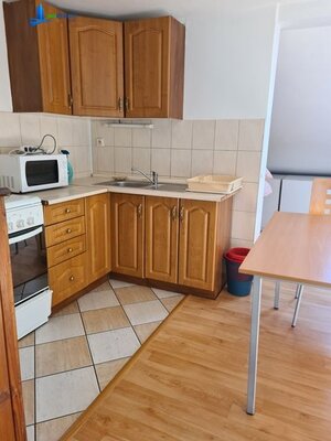 Zaujímavá väčšia nehnuteľnosť na bývanie, podnikanie, prípadne rekreáciu — foto 22