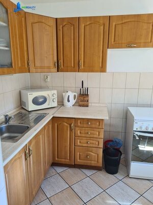 Zaujímavá väčšia nehnuteľnosť na bývanie, podnikanie, prípadne rekreáciu — foto 32