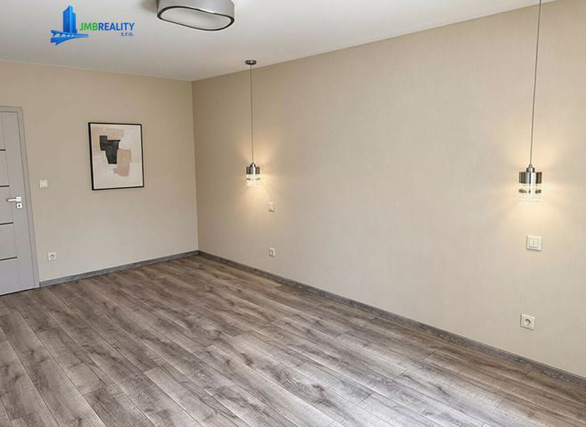Kompletne novo zrekonštruovaný 2-izb. byt s balkónom. — foto 4