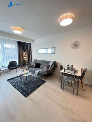 2i zariadený byt s garážovým státím v BB, Petelenova ulica — foto 5
