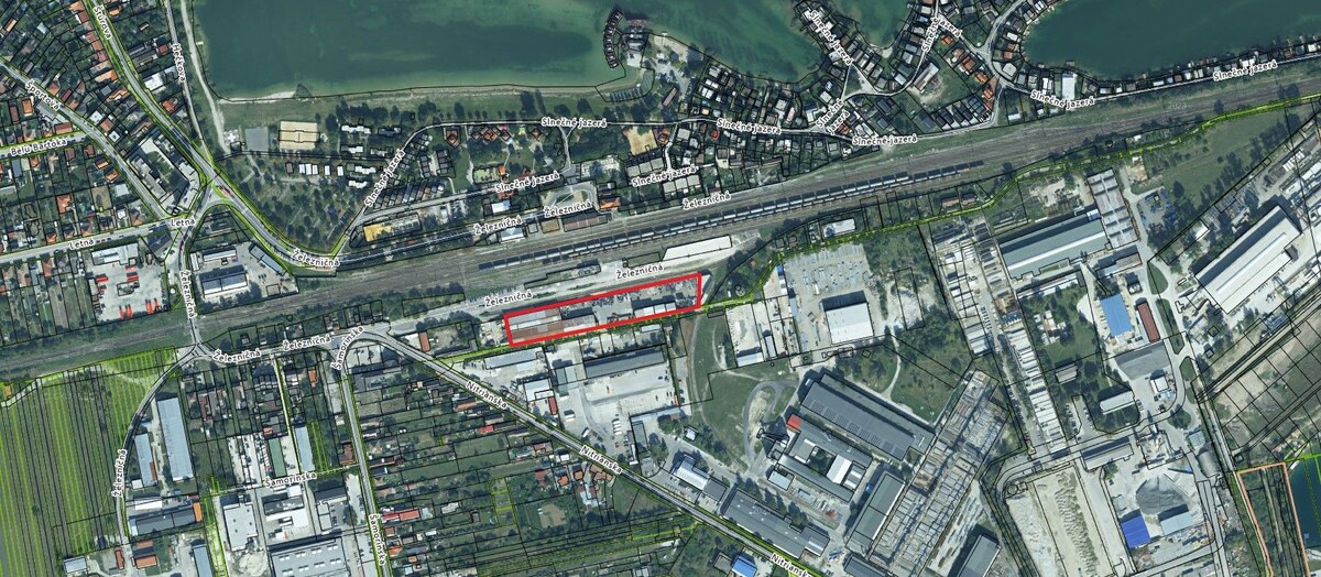 Polyfunkčný - prevádzkový areál so železničnou vlečkou v Senci — foto 2