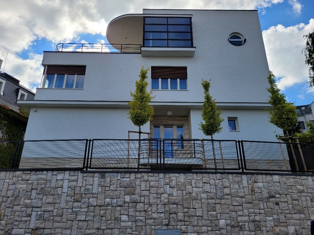 Nová vila s krásnym výhľadom pod bratislavským Slavínom na predaj — foto 7