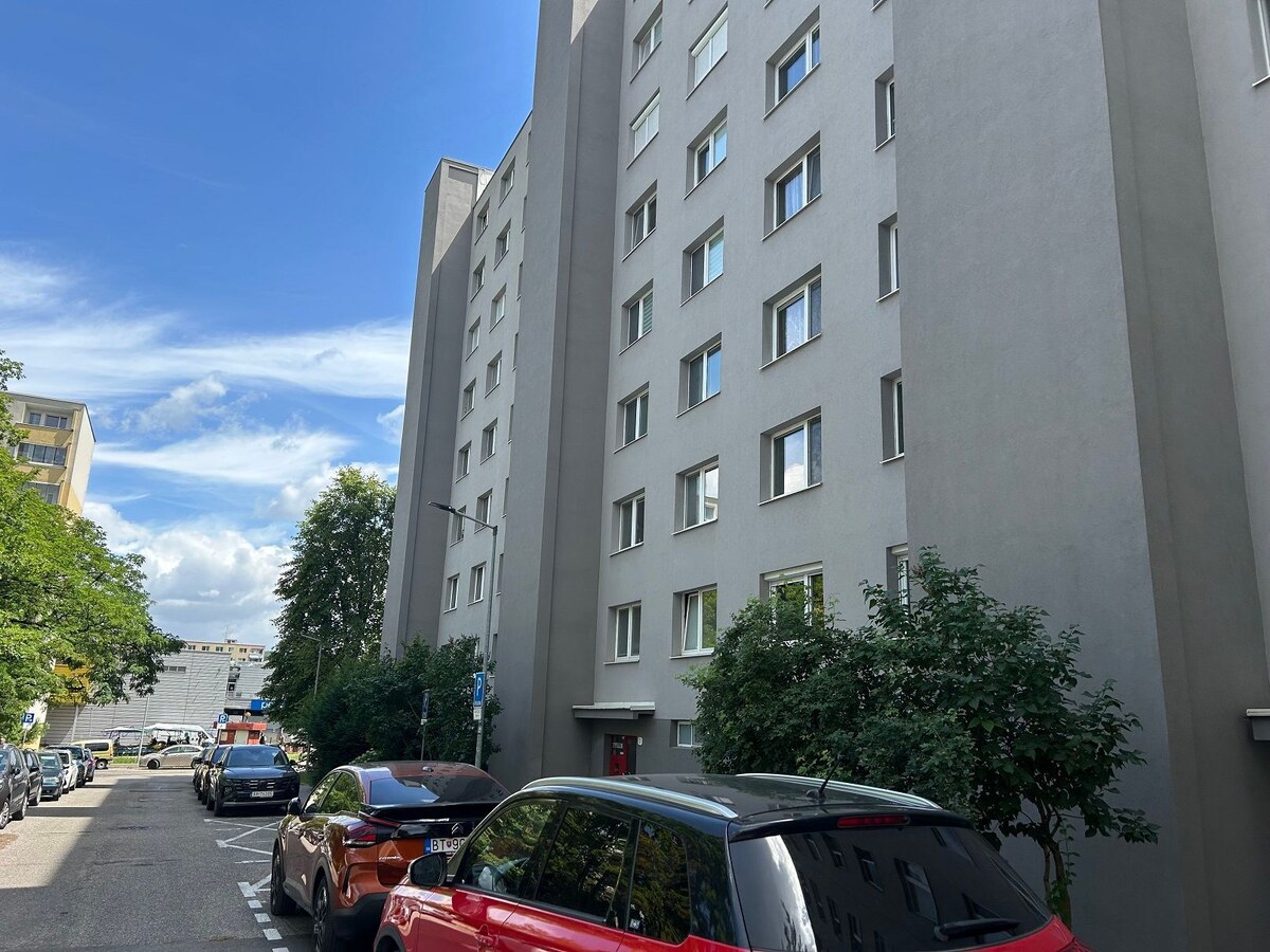 4-izbový byt na predaj v obľúbenej lokalite BA IV, Dúbravka – Gallayova ulica — foto 13