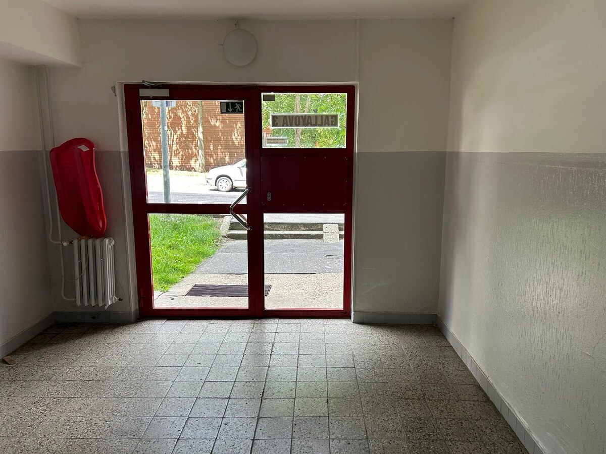 4-izbový byt na predaj v obľúbenej lokalite BA IV, Dúbravka – Gallayova ulica — foto 6