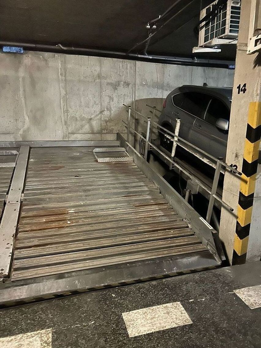 Predaj  NP - kancelárie s možnosťou prerobenia na byty v BA II, Ružinov,  na Trnavskej ceste 82 - parkovanie — foto 14