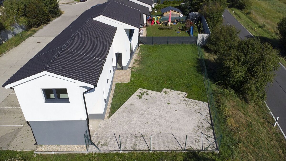 Dom na bývanie aj podnikanie v Senci, Malý Biel, Marhuľova ul. — foto 25