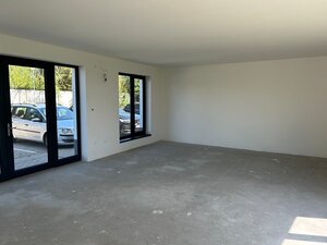 Dom na bývanie aj podnikanie v Senci, Malý Biel, Marhuľova ul. — foto 12