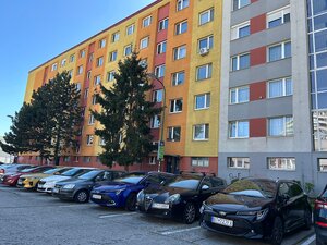 3-izbový byt s loggiou vo vyhľadávanej časti Petržalky – Furdekova ulica — foto 1