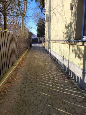 Vila  na Kmeťkovej ul. v centre Nitry - Starom Meste — foto 24