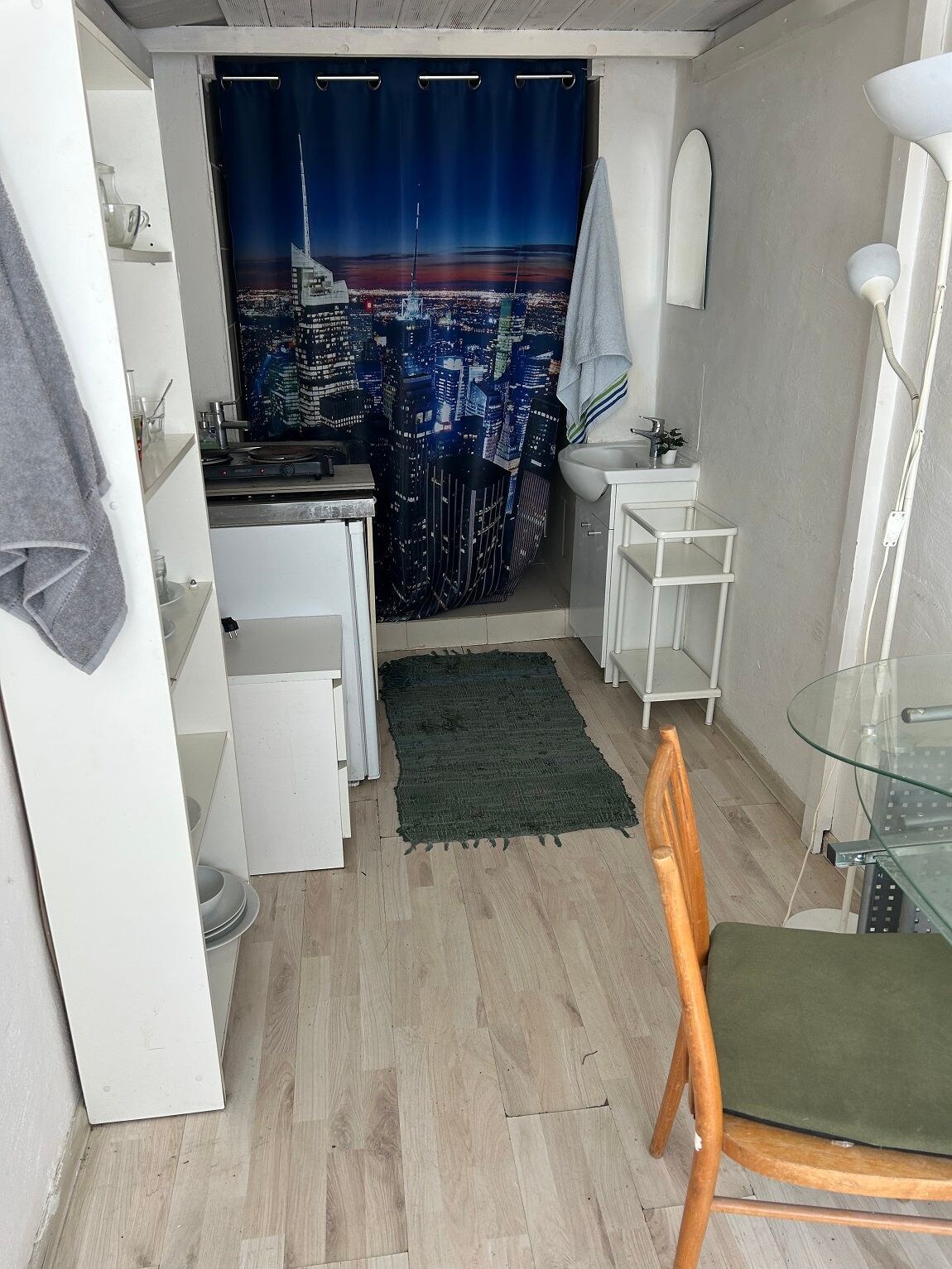 Nebytové priestory - kancelária plus apartmán, skladové priestory v centre Bratislavy (investícia) — foto 11