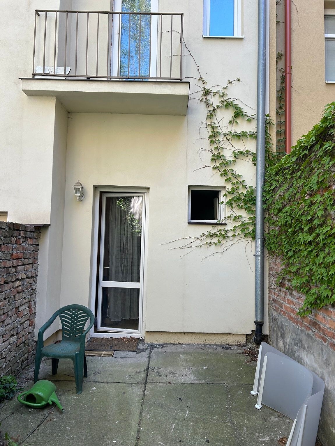 Nebytové priestory - kancelária plus apartmán, skladové priestory v centre Bratislavy (investícia) — foto 13