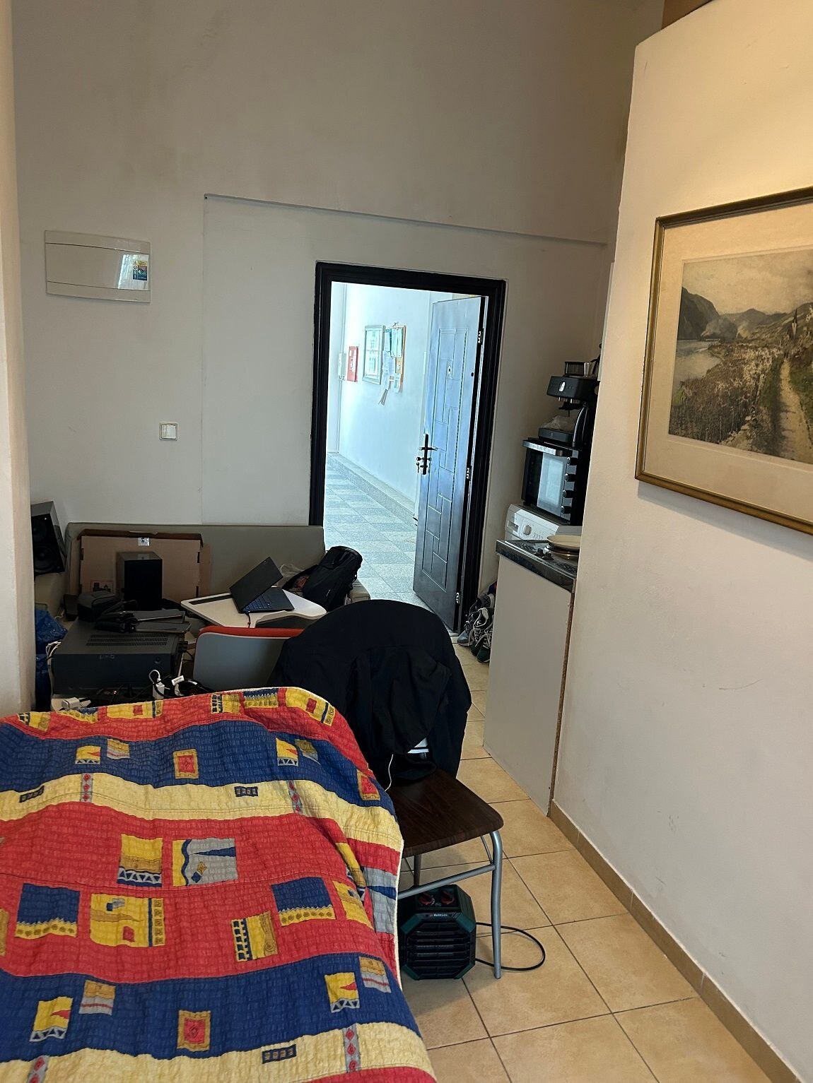 Nebytové priestory - kancelária plus apartmán, skladové priestory v centre Bratislavy (investícia) — foto 14