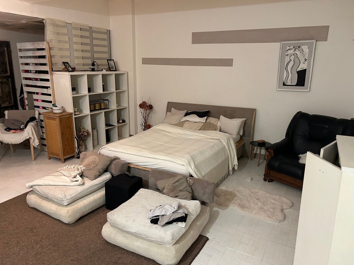 Nebytové priestory - kancelária plus apartmán, skladové priestory v centre Bratislavy (investícia) — foto 22