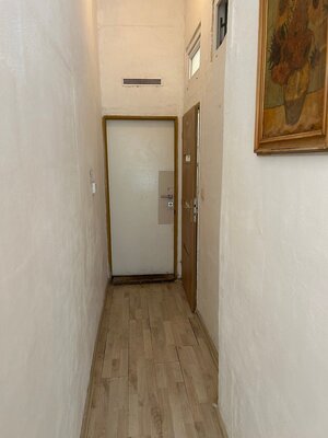 Nebytové priestory - kancelária plus apartmán, skladové priestory v centre Bratislavy (investícia) — foto 18