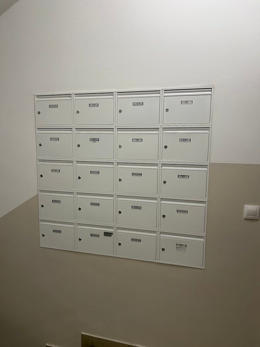 Slnečný 2-izbový podkrovný byt s balkónom – Bratislava I, Staré Mesto, Krížna ulica — foto 14