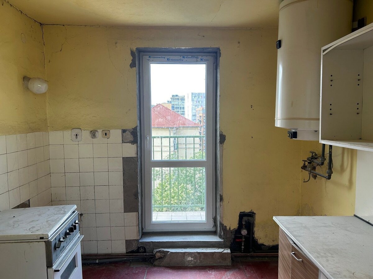 Slnečný 2-izbový podkrovný byt s balkónom – Bratislava I, Staré Mesto, Krížna ulica — foto 6