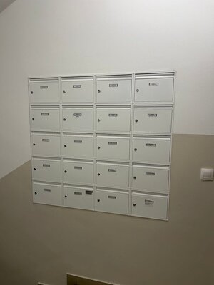 Slnečný 2-izbový podkrovný byt s balkónom – Bratislava I, Staré Mesto, Krížna ulica — foto 14