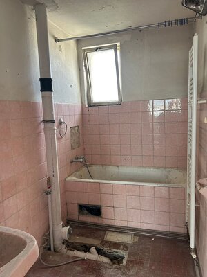 Slnečný 2-izbový podkrovný byt s balkónom – Bratislava I, Staré Mesto, Krížna ulica — foto 9